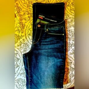 Ladies Denizen Levi’s